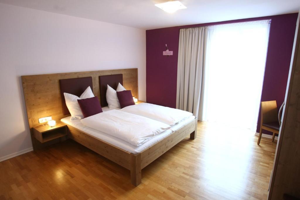 Rothweinhotel Wiesenbronn Quarto foto