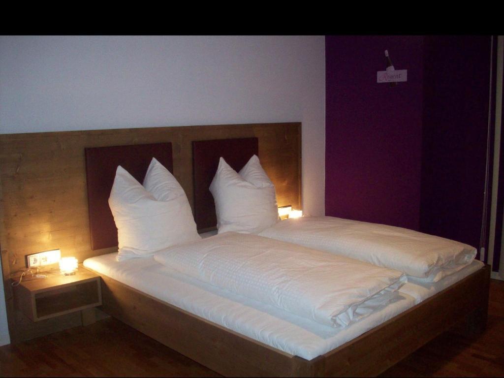 Rothweinhotel Wiesenbronn Quarto foto